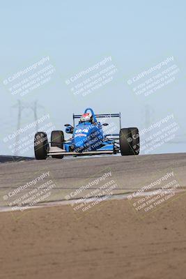 media/Oct-26-2025-CalClub SCCA (Sun) [[8ce1e69566]]/Group 3/Grapevine/